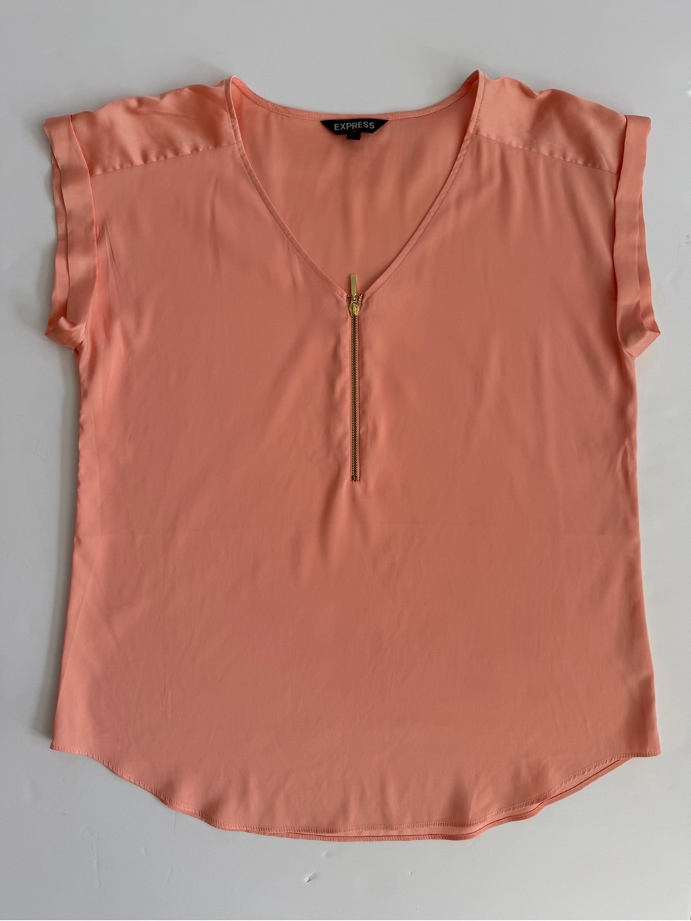 express Peach Zip V-Neck Short Sleeve Blouse L
